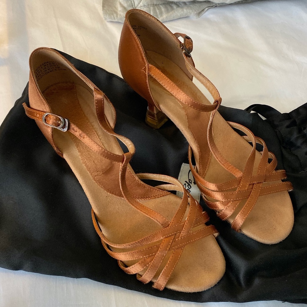 Capezio Ballroom Dance Shoes Cinnamon EUC